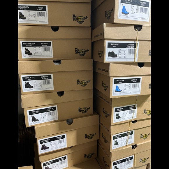 Dr Martens DEVON HEART PLATFORM Boots Rare Find Soft Rich Leather Comfortable - Picture 11 of 12